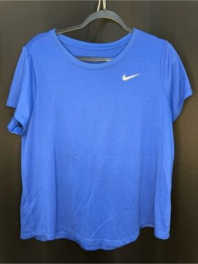 Nike Blue Short Sleeve Athletic Tee with Subtle Swoosh